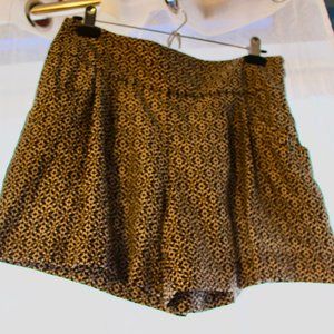 Sodt, comfy Loft shorts